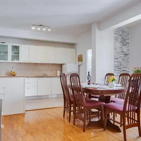 Apartments Nena- 10M From Sea Appartement Lukoran